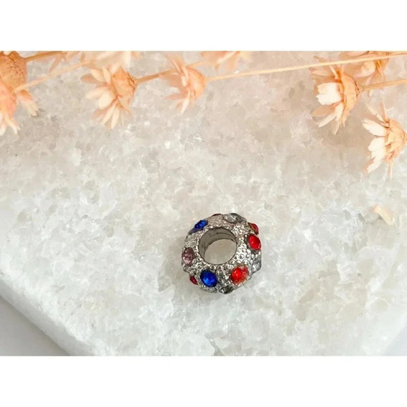 Silver Toned Wheel | Doughnut Shaped Red, Blue & Amethyst Vintage Pendant - Picture 2 of 8